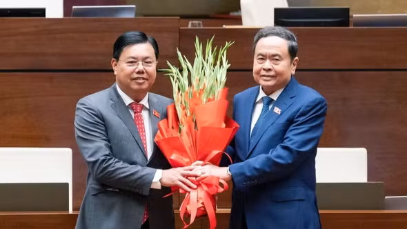 Quốc hội bỏ phiếu phê chuẩn việc bổ nhiệm Bộ trưởng Bộ Nội vụ với ông Nguyễn Tiến Hải