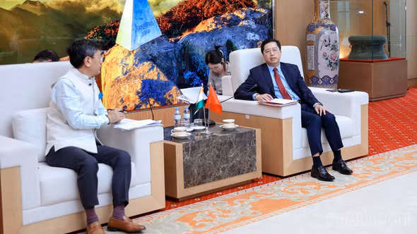 Bí thư Tỉnh ủy Dương Quốc Huy tiếp xã giao và làm việc với Đại sứ Đặc mệnh toàn quyền nước Cộng hòa Ấn Độ tại Việt Nam