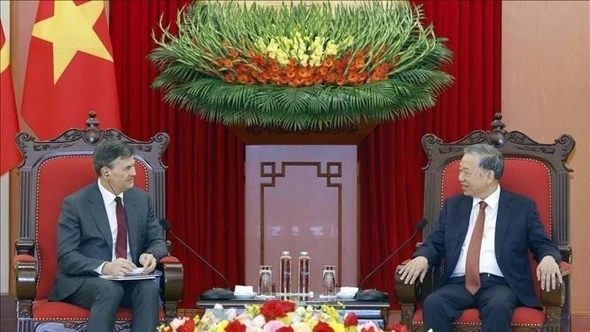 Tổng Bí thư Tô Lâm tiếp Giám đốc Học viện Tổng thống Liên bang Nga