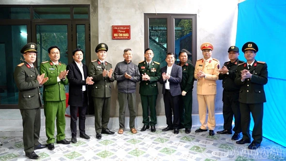 Công an tỉnh Lào Cai khánh thành và bàn giao nhà tình nghĩa cho thân nhân liệt sĩ
