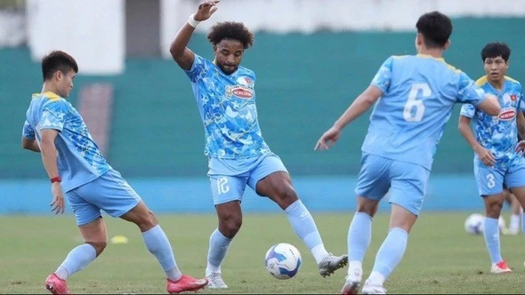 Tuyển Việt Nam cần quyền tự quyết