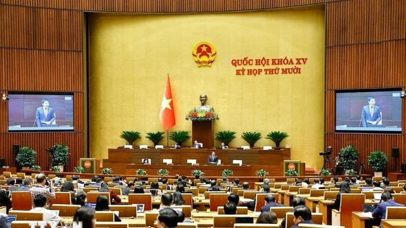 Hôm nay, Quốc hội thảo luận về dự án Luật Tiết kiệm, chống lãng phí