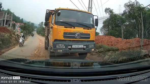 Phòng Cảnh sát giao thông Công an tỉnh xử lý vi phạm giao thông từ phản ánh của người dân