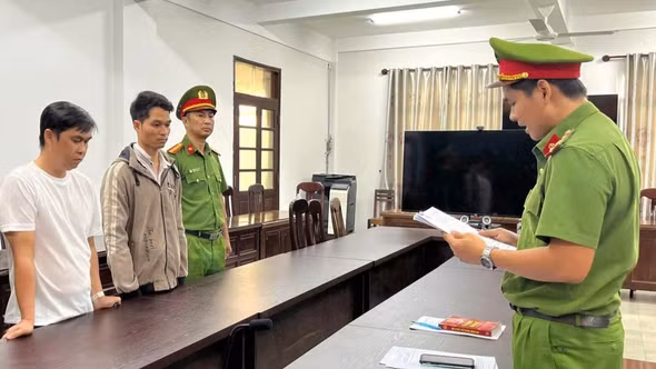7 cán bộ trạm y tế "vẽ" bệnh nhân để chiếm đoạt thuốc bảo hiểm