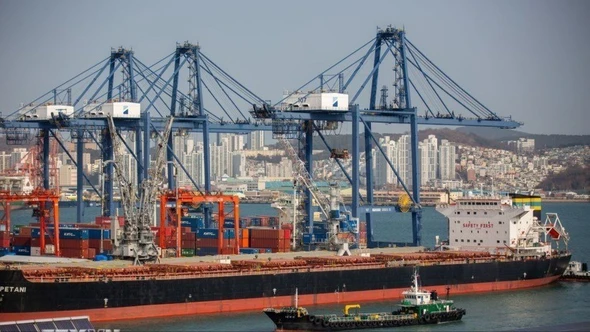 Hàn Quốc và Mỹ ký bản ghi nhớ về cam kết đầu tư thương mại và giảm thuế