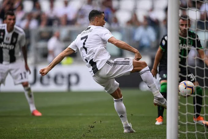 4 lần "tiến hóa" của Ronaldo: Từ chạy cánh múa may thành sát thủ vòng cấm ảnh 6 Ronaldo giờ đây thi đấu gần vòng cấm và thường ghi bàn từ đệm bóng nhiều hơn