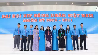 Đoàn đại biểu tỉnh Lào Cai tham dự Đại hội Công đoàn Việt Nam lần thứ XIV