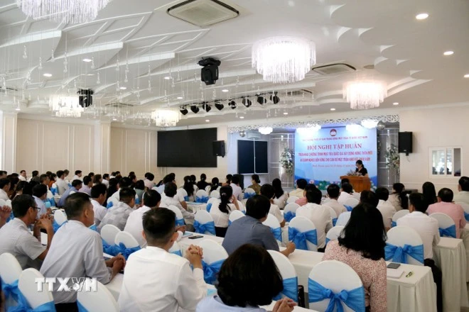 Ủy ban Trung ương Mặt trận Tổ quốc Việt Nam tập huấn Chương trình xây dựng nông thôn mới và giảm nghèo.