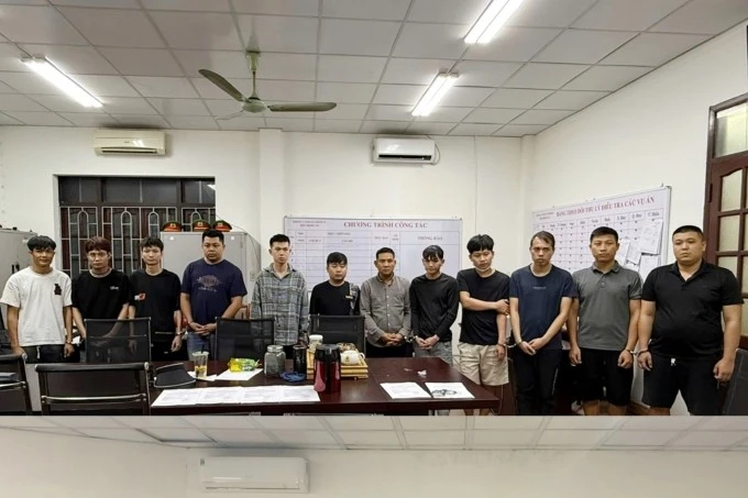Một số bị can trong đường dây cắt ngọc lừa đảo. Ảnh: Công an cung cấp
