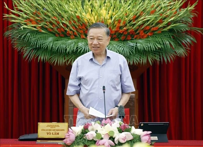 Tổng Bí thư, Chủ tịch nước Tô Lâm phát biểu chỉ đạo tại buổi làm việc với ngành Giáo dục và Đào tạo cùng các cơ quan liên quan về công tác chuẩn bị năm học mới 2026 - 2027 và kết quả triển khai thực hiện Nghị quyết số 71-NQ/TW, ngày 22/8/2025 của Bộ Chính trị về đột phá phát triển giáo dục và đào tạo, sáng 15/6/2026. Ảnh: Thống Nhất/TTXVN