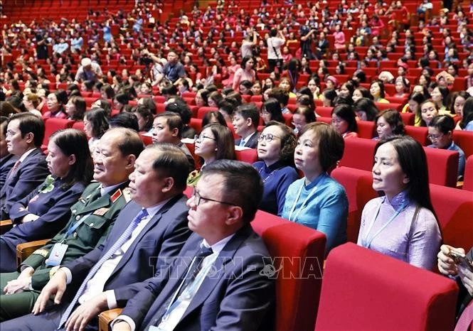Đại biểu dự khai mạc Đại hội.
