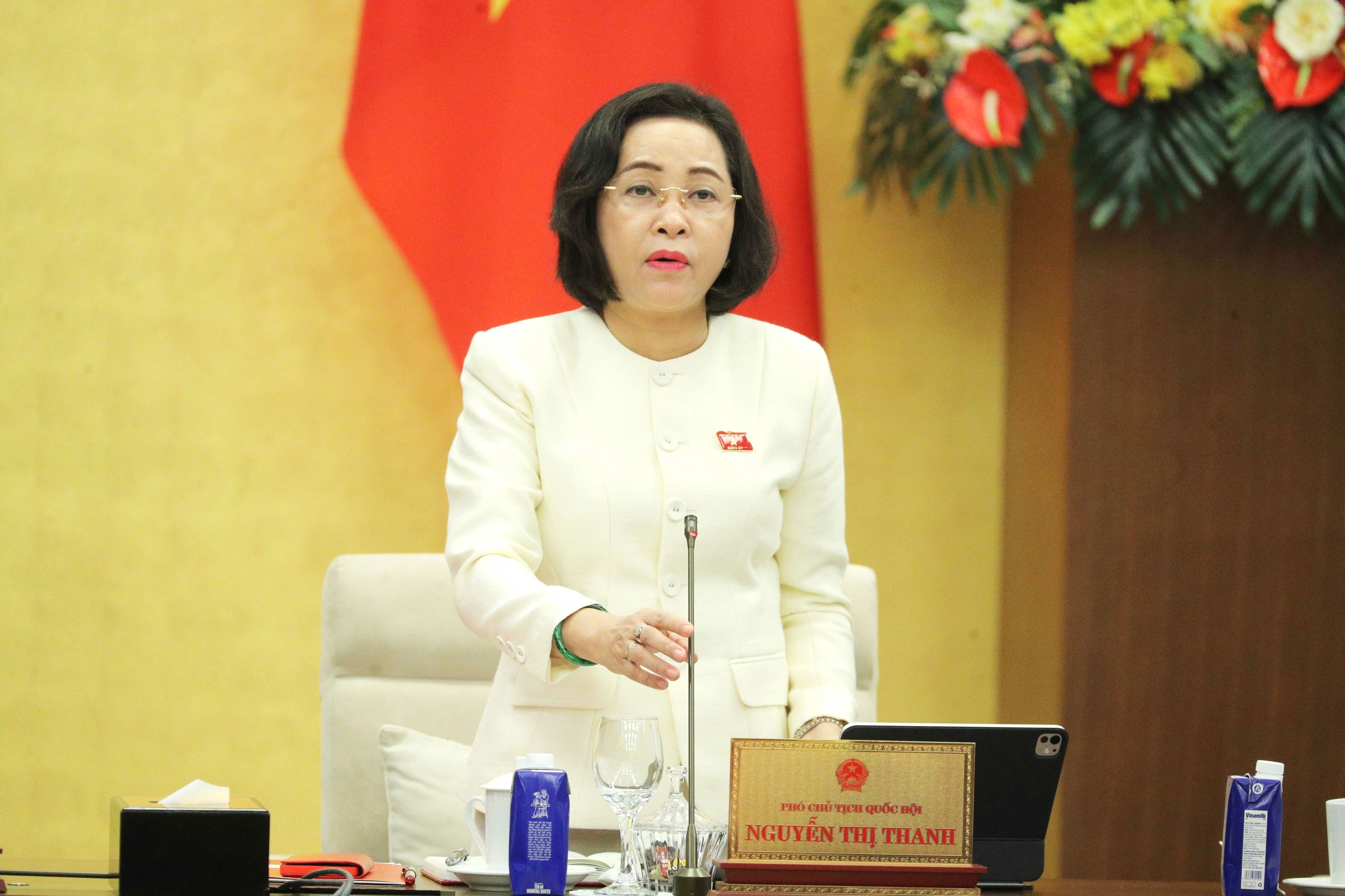 Phó Chủ tịch Quốc hội Nguyễn Thị Thanh phát biểu.