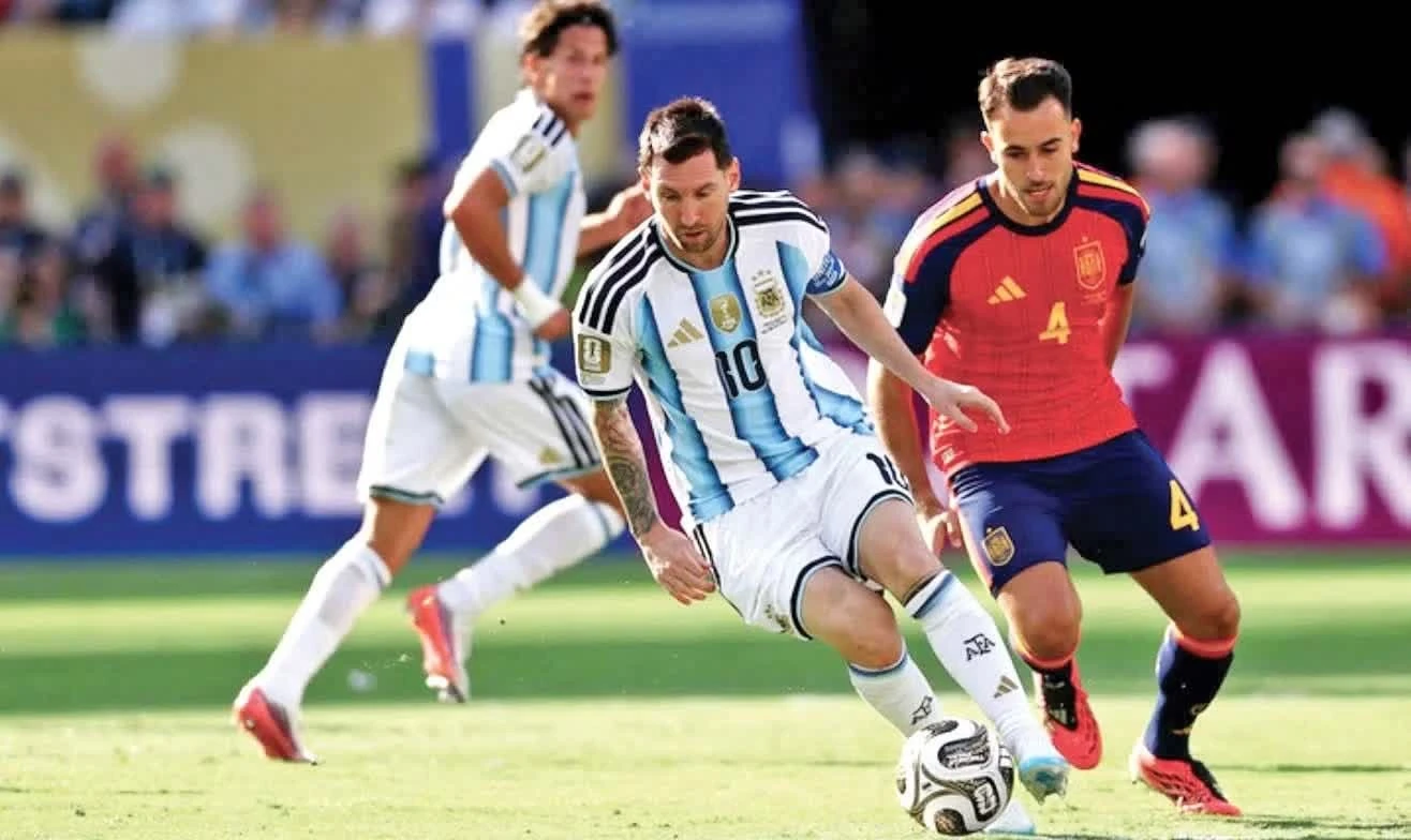 Việc được đọ sức với những đội bóng hàng đầu thế giới như Tây Ban Nha hay Argentina luôn là giấc mơ và mục tiêu của bóng đá Việt Nam