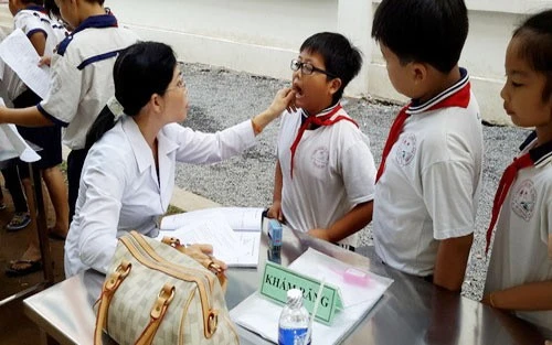 Chăm sóc sức khỏe ban đầu cho học sinh.