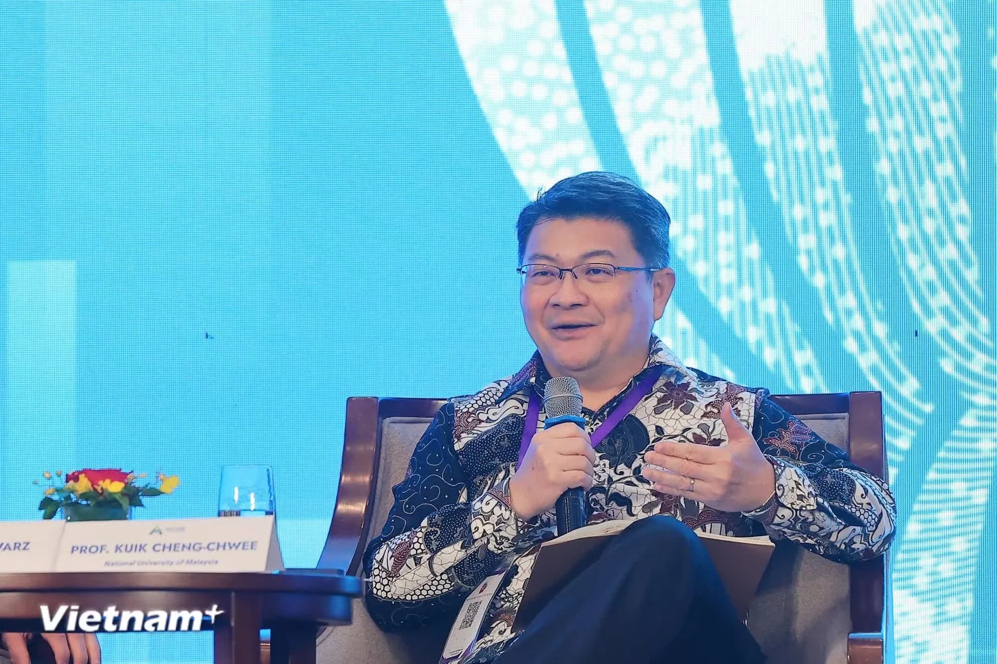 Giáo sư Kuik Cheng-Chwee, Viện Nghiên cứu Malaysia và Quốc tế (IKMAS) thuộc Đại học Quốc gia Malaysia (UKM).