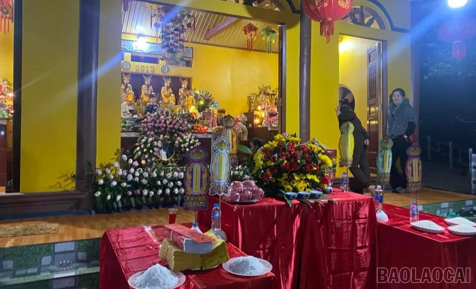 baolaocai-br_br-noi-tho-tu-den-doi-co-binh-di-ma-linh-thieng.jpg