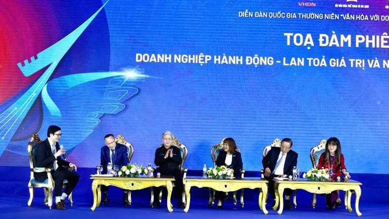 Các diễn giả tham dự Phiên tọa đàm 2.