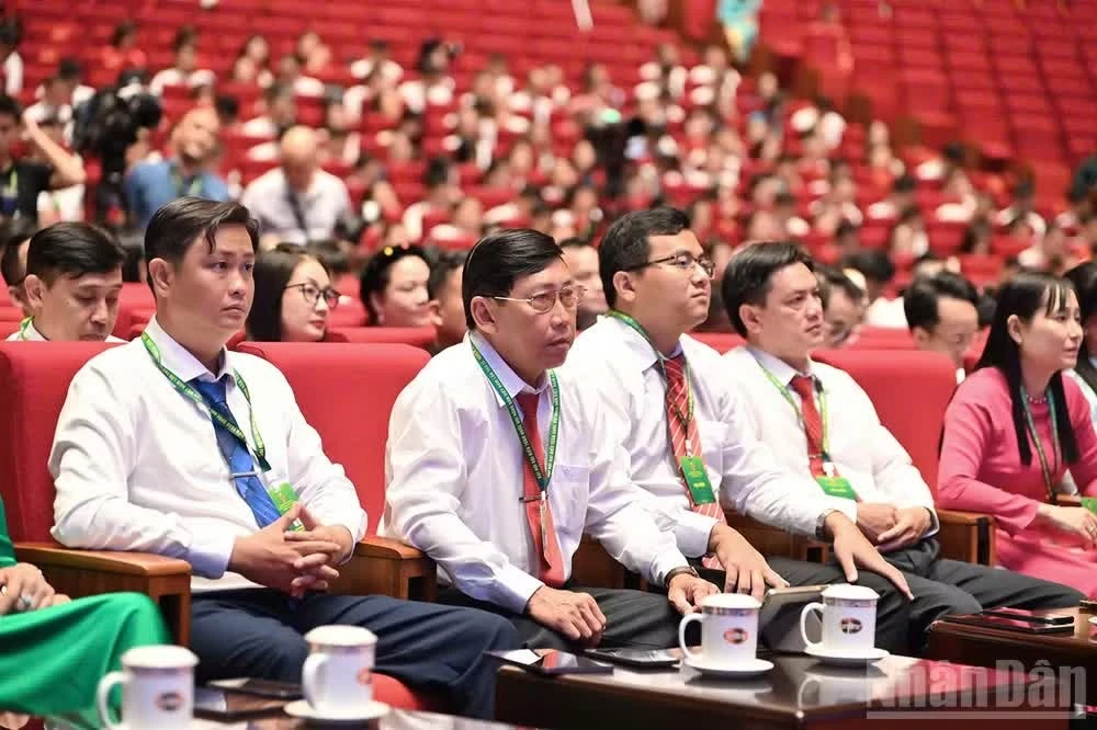 Các đại biểu về dự Đại hội.