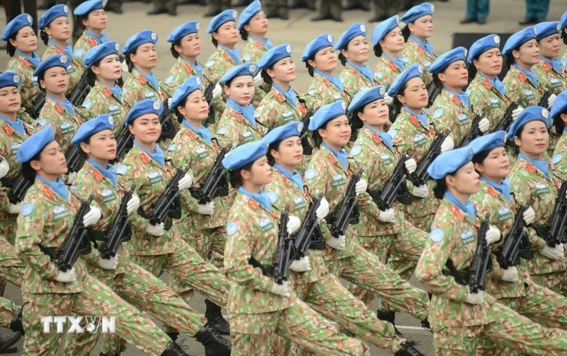 ttxvn-phu-nu-quan-doi2.jpg
