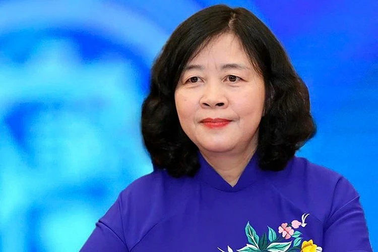 Bà Bùi Thị Minh Hoài, Ủy viên Bộ Chính trị, Bí thư Trung ương Đảng, Bí thư Đảng ủy MTTQ, các đoàn thể Trung ương, Chủ tịch Ủy ban Trung ương MTTQ Việt Nam.