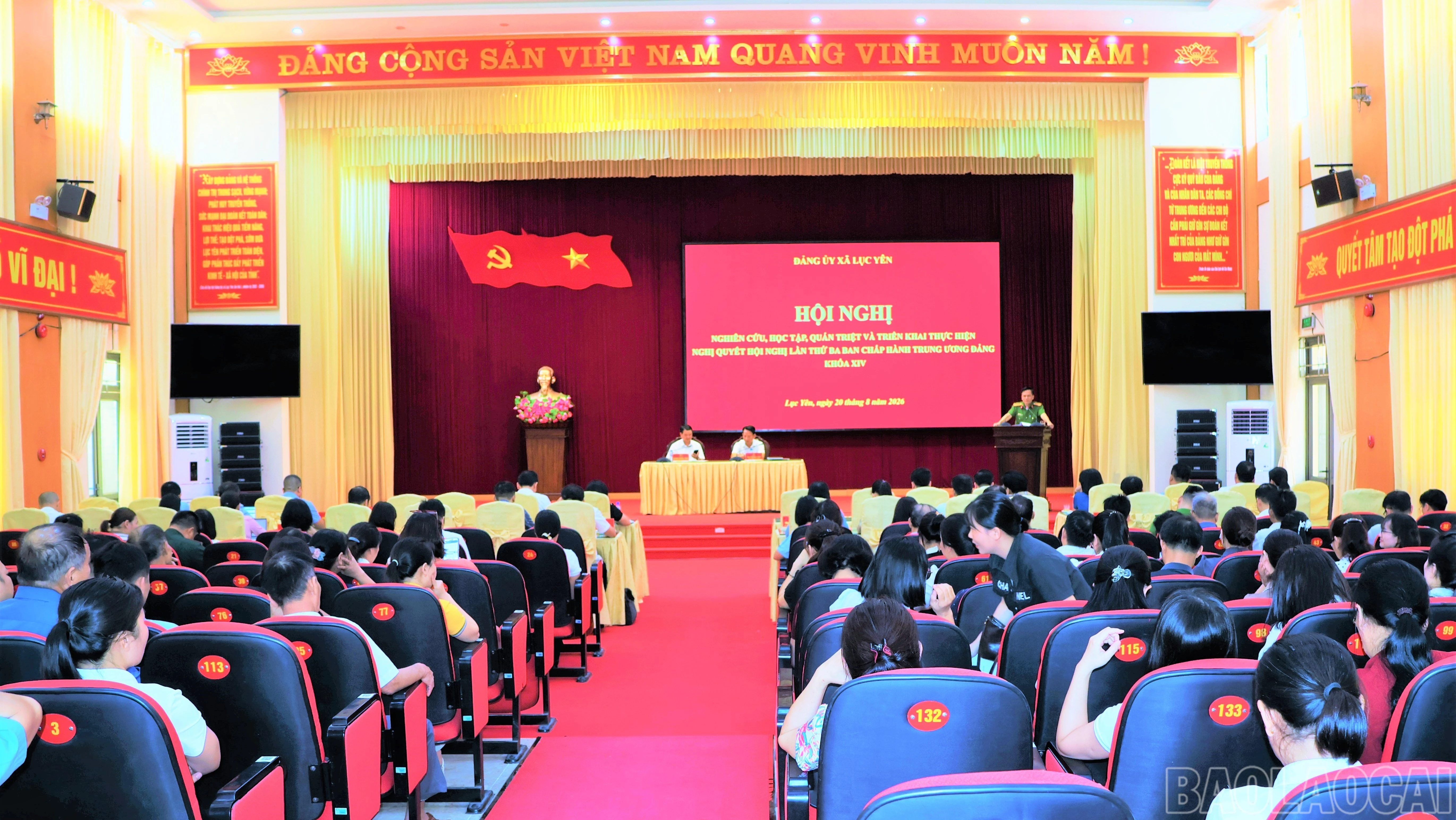 baolaocai-br_quang-canh-hoi-nghi-3745-147.jpg