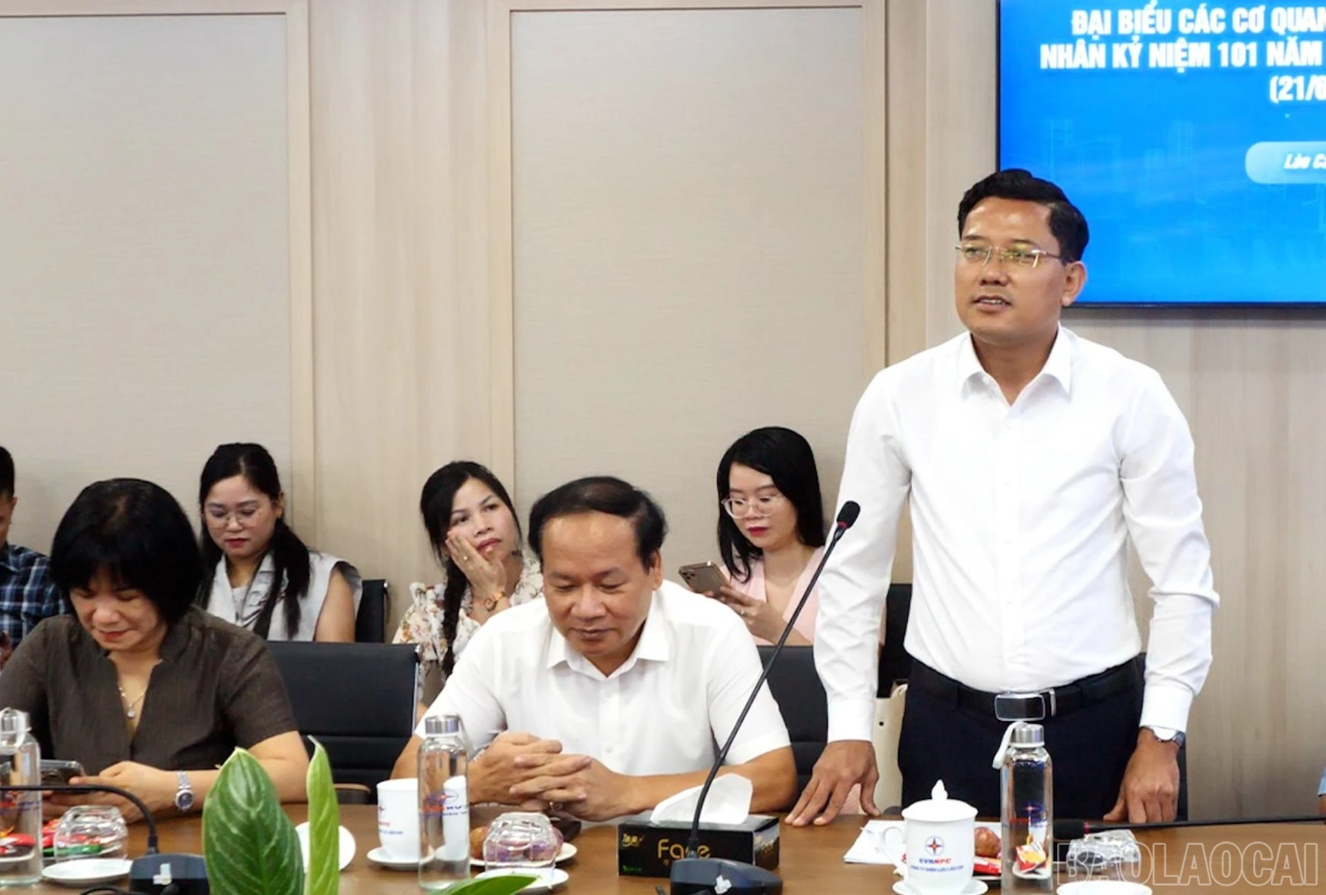 baolaocai-br_br-lanh-dao-ban-tuyen-giao-phat-bieu.jpg