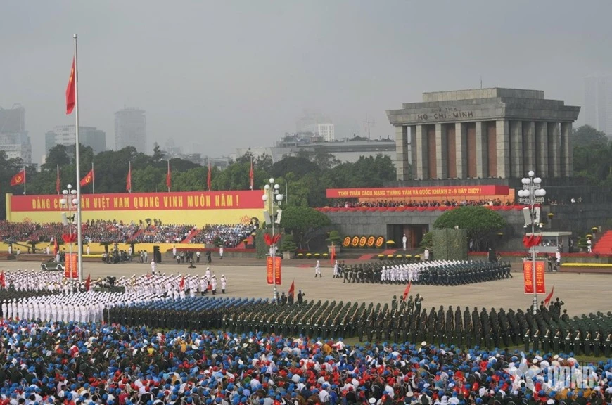 Lực lượng vũ trang và quần chúng nhân dân tại Lễ mít tinh, diễu binh, diễu hành kỷ niệm 80 năm Cách mạng Tháng Tám thành công và Quốc khánh nước Cộng hòa xã hội chủ nghĩa Việt Nam (2-9-1945 / 2-9-2025). Ảnh: THẾ ĐẠI