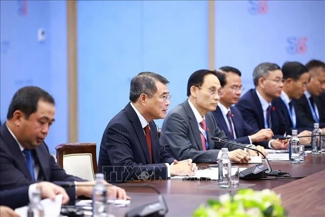 Thủ tướng Lê Minh Hưng phát biểu.