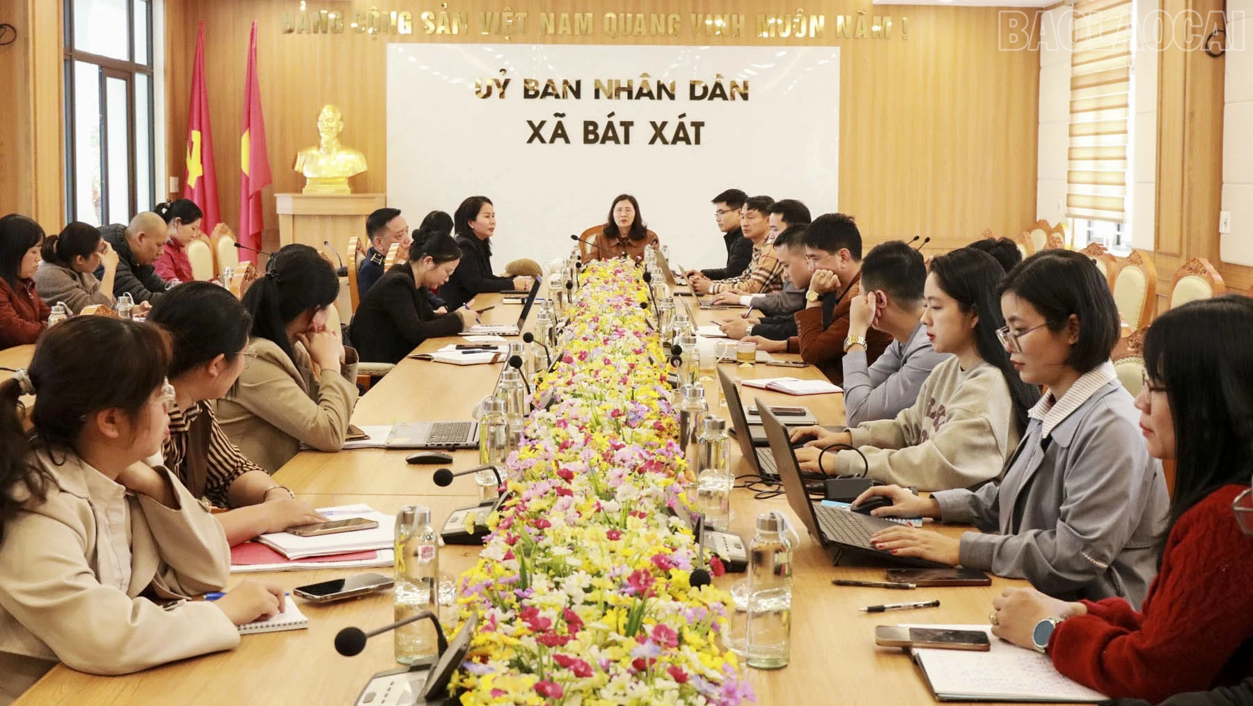 baolaocai-tr_quang-canh-cuoc-hop.jpg