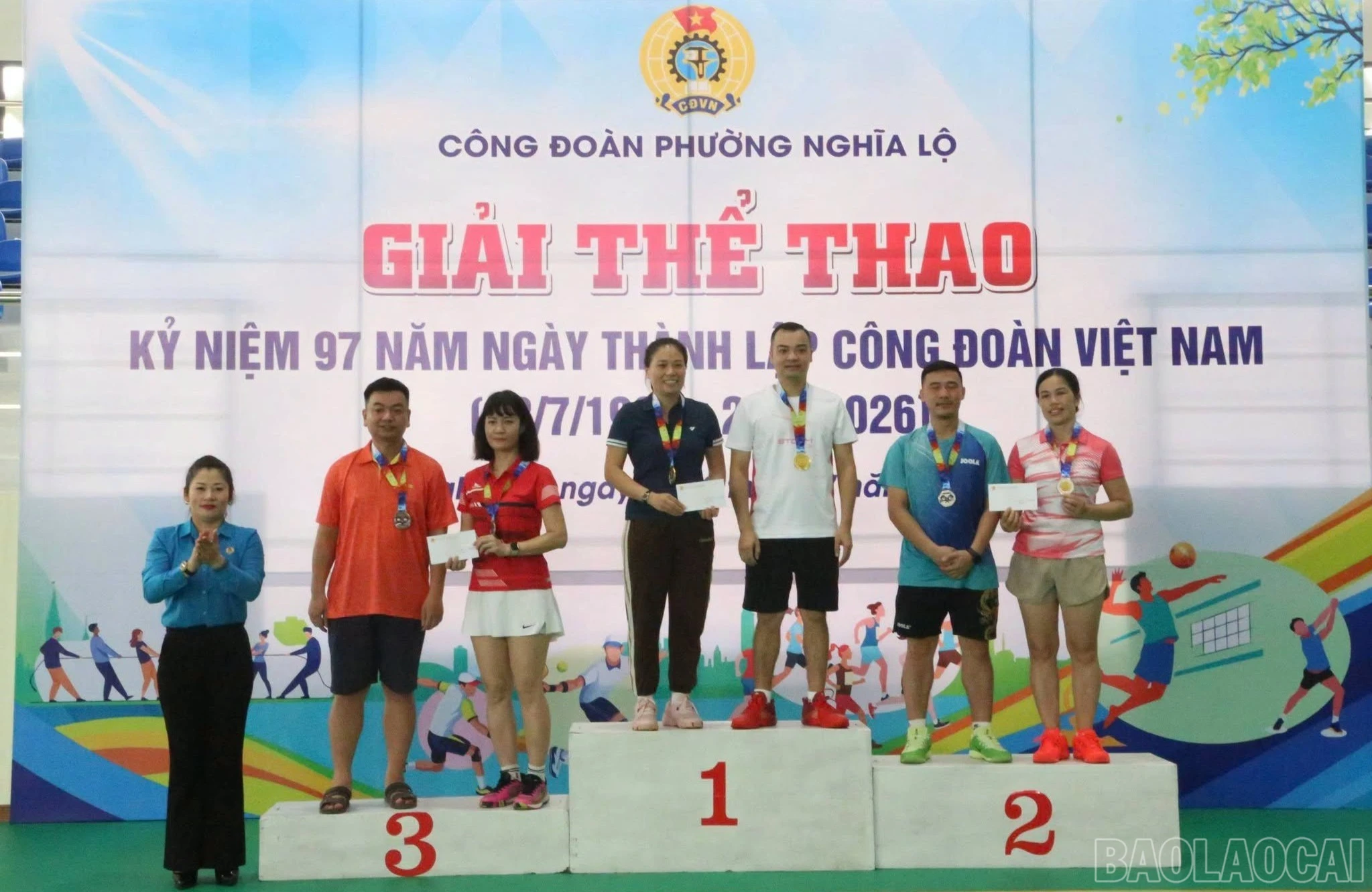 baolaocai-br_trao-giai-cho-doi-nam-nu-noi-dung-pickelball-4777.jpg