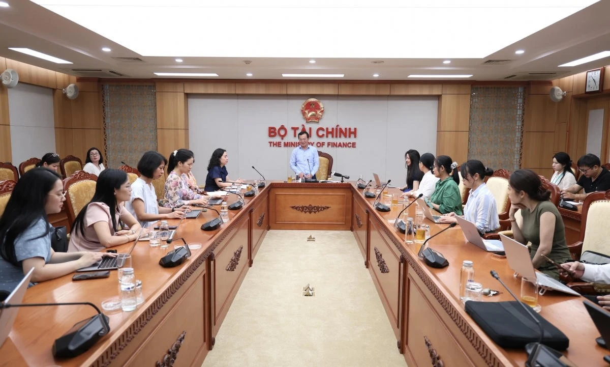 Toàn cảnh buổi trao đổi.
