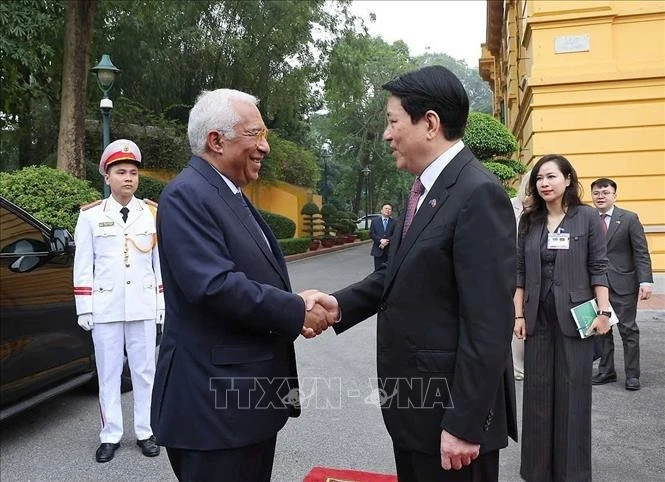 Chủ tịch nước Lương Cường đón Chủ tịch Hội đồng châu Âu António Costa.