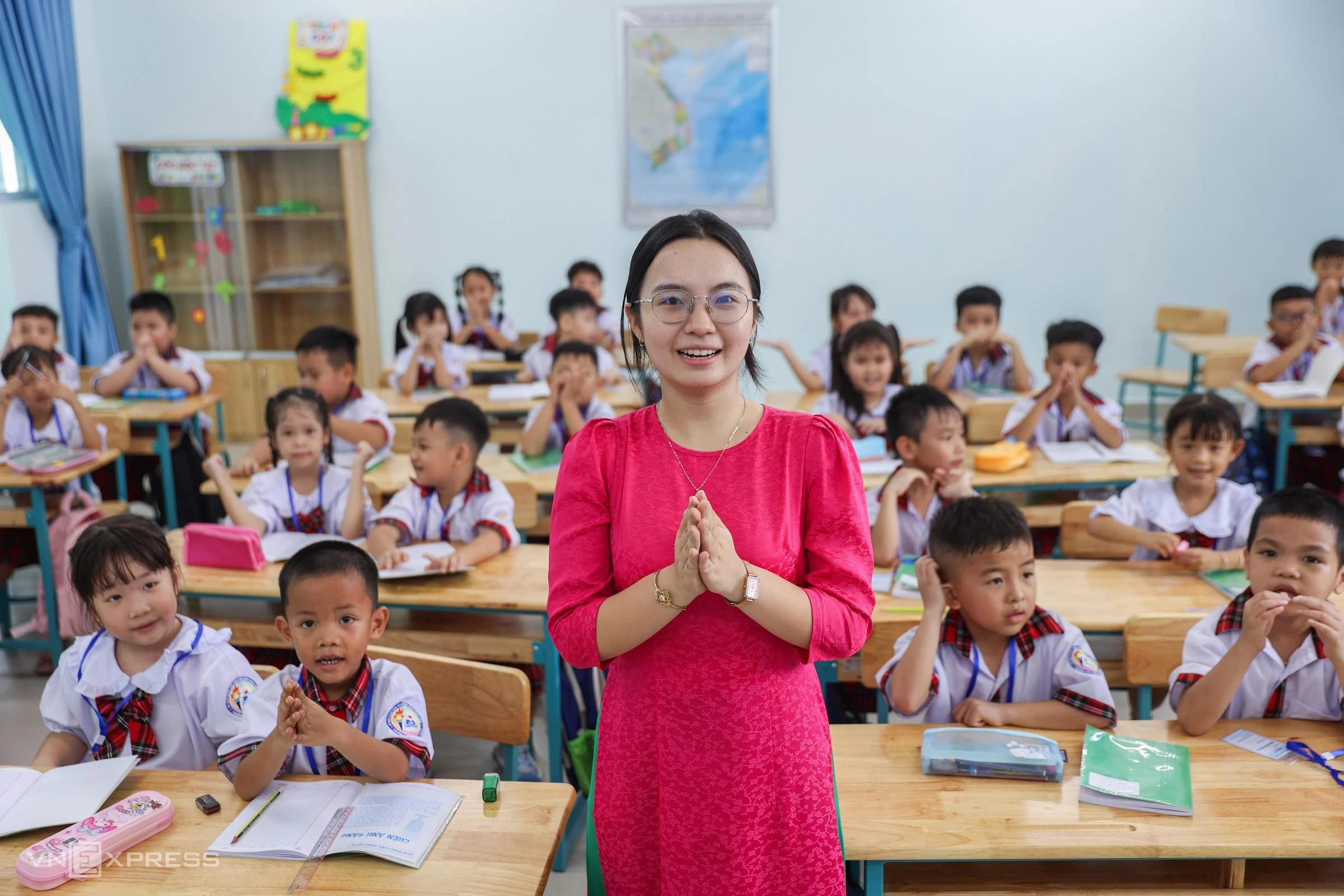Học sinh, giáo viên trường Tiểu học Trần Đại Nghĩa, phường Bình Hưng Hòa, tháng 8/2026. Ảnh: Quỳnh Trần