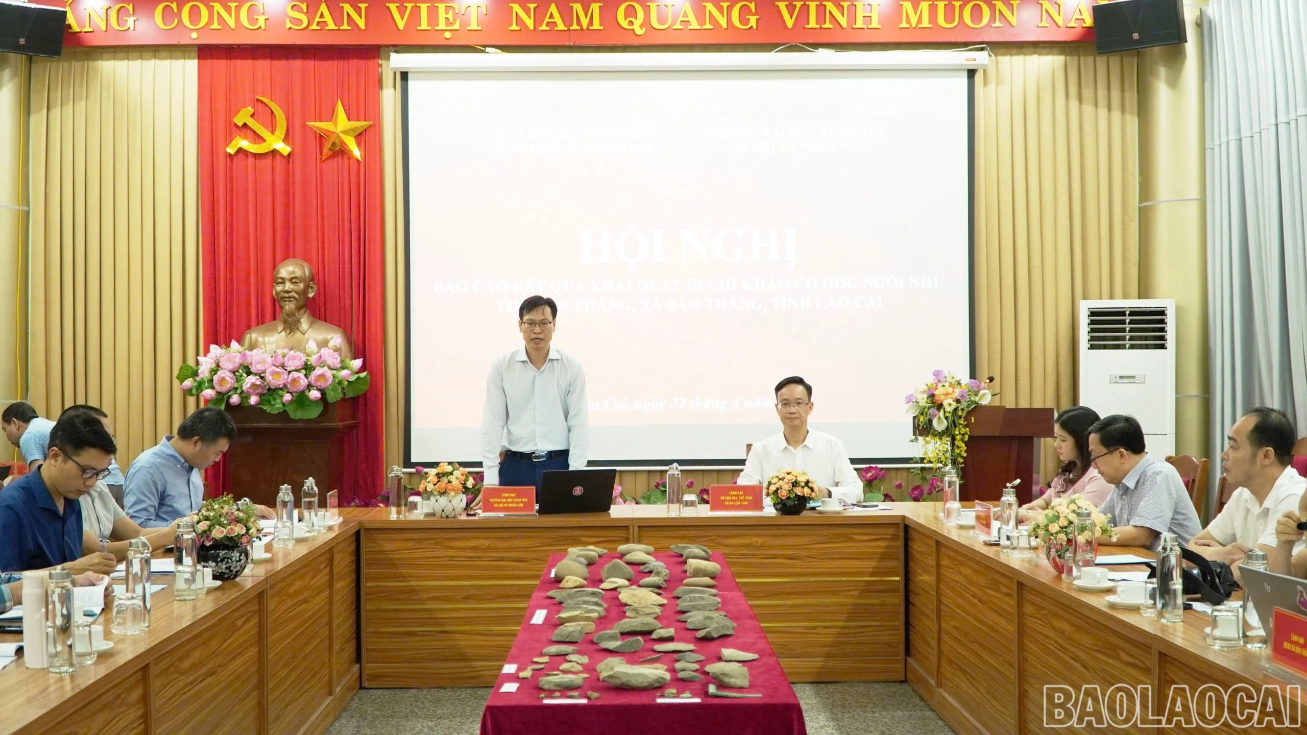 baolaocai-br-khao-co-hoc-ngay-224-806.jpg