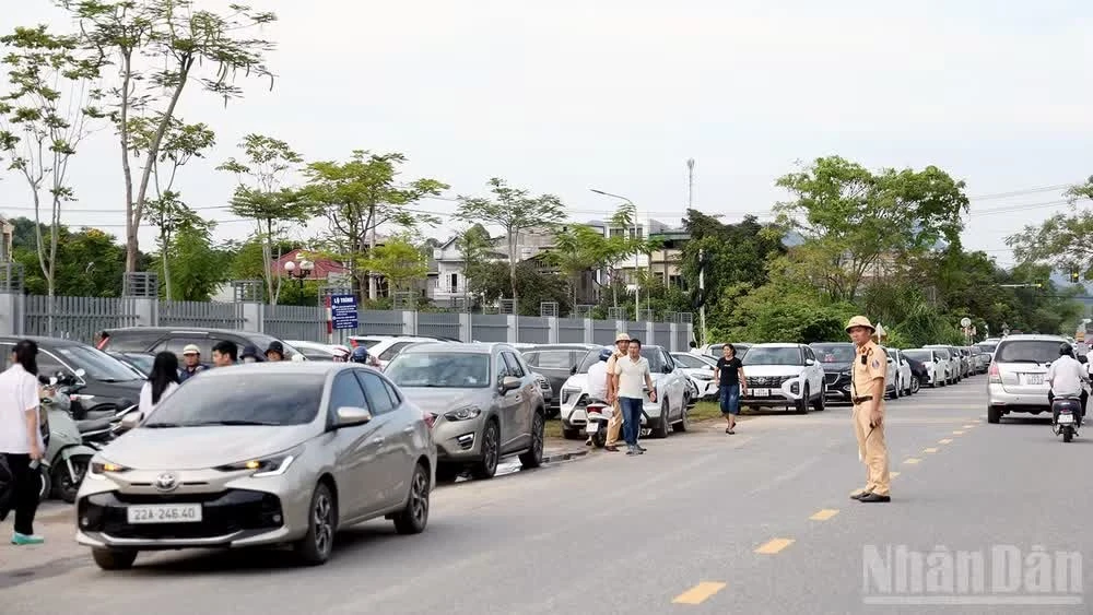 Công tác bảo đảm an ninh, an toàn thi được triển khai chặt chẽ.