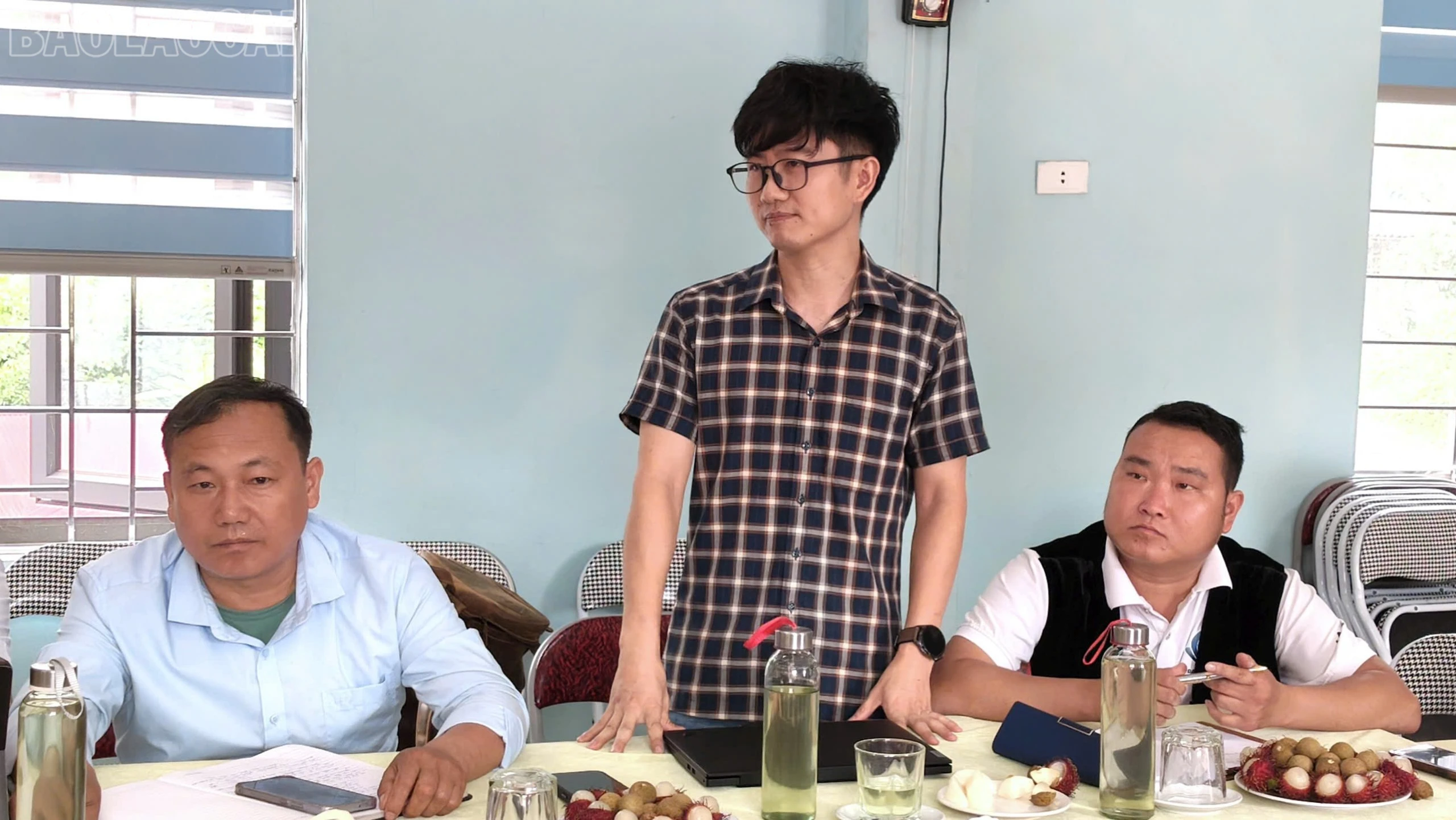 baolaocai-tl_dai-dien-hop-tac-xa-tra-shan-tuyet-phinh-ho-phat-bieu-y-kien-9463.jpg