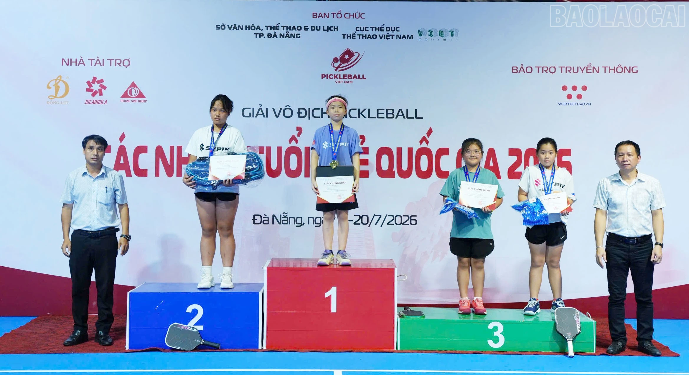 baolaocai-tr_z8063744275345-b3fd31bb2601503c2233dfacbab2c05f.jpg