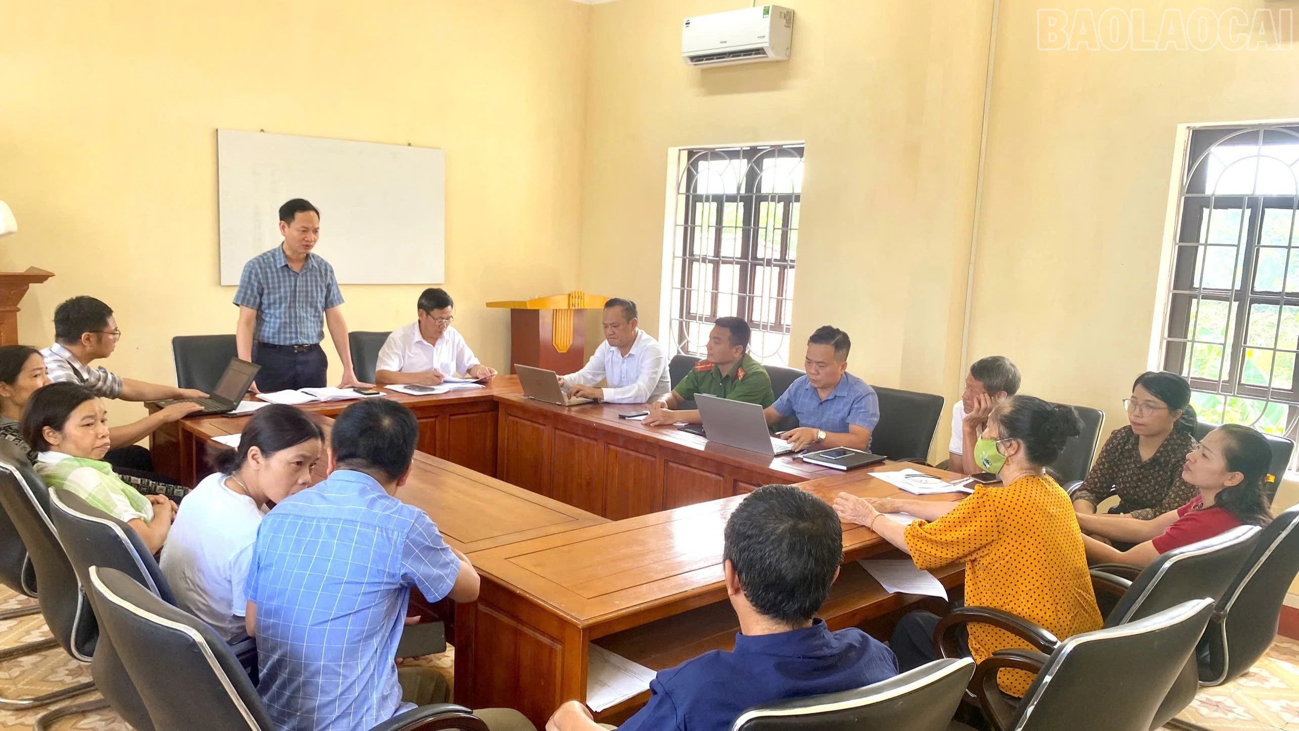 baolaocai-tr_quang-canh-hoi-nghi-1-3845.jpg