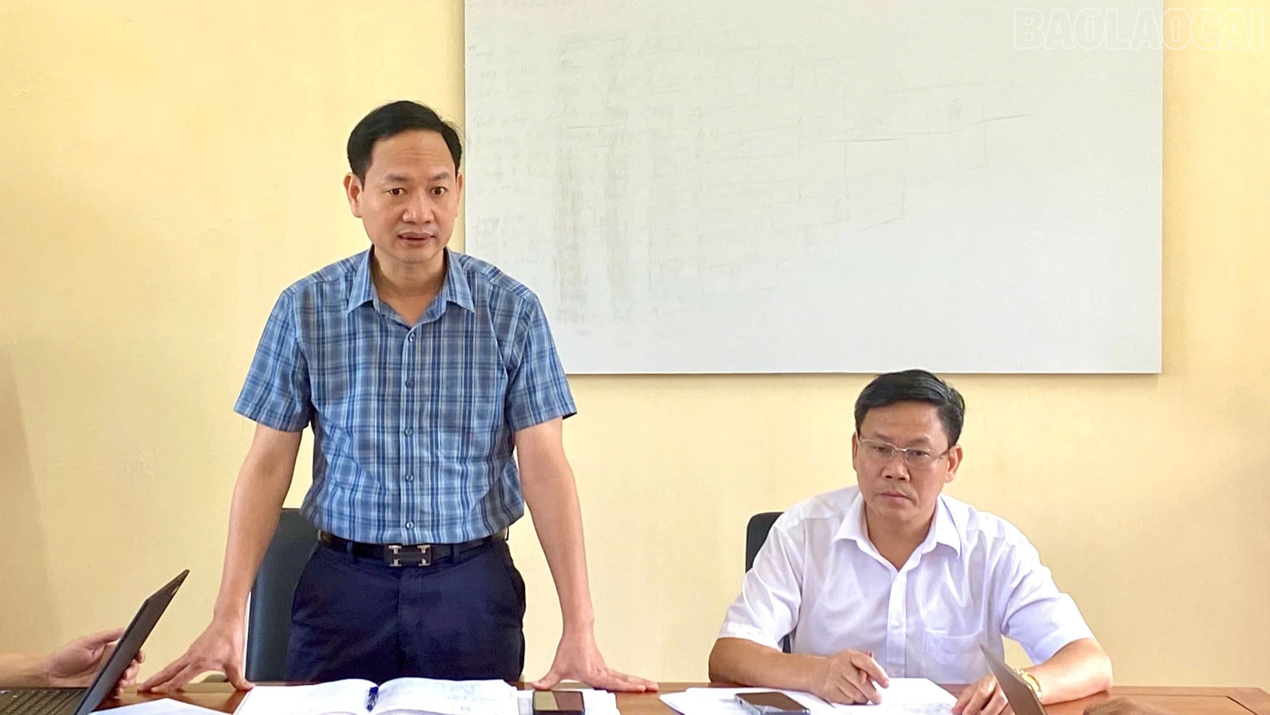 baolaocai-tr_lanh-dao-ubnd-phuong-phat-bieu-tai-hoi-nghi-4839.jpg