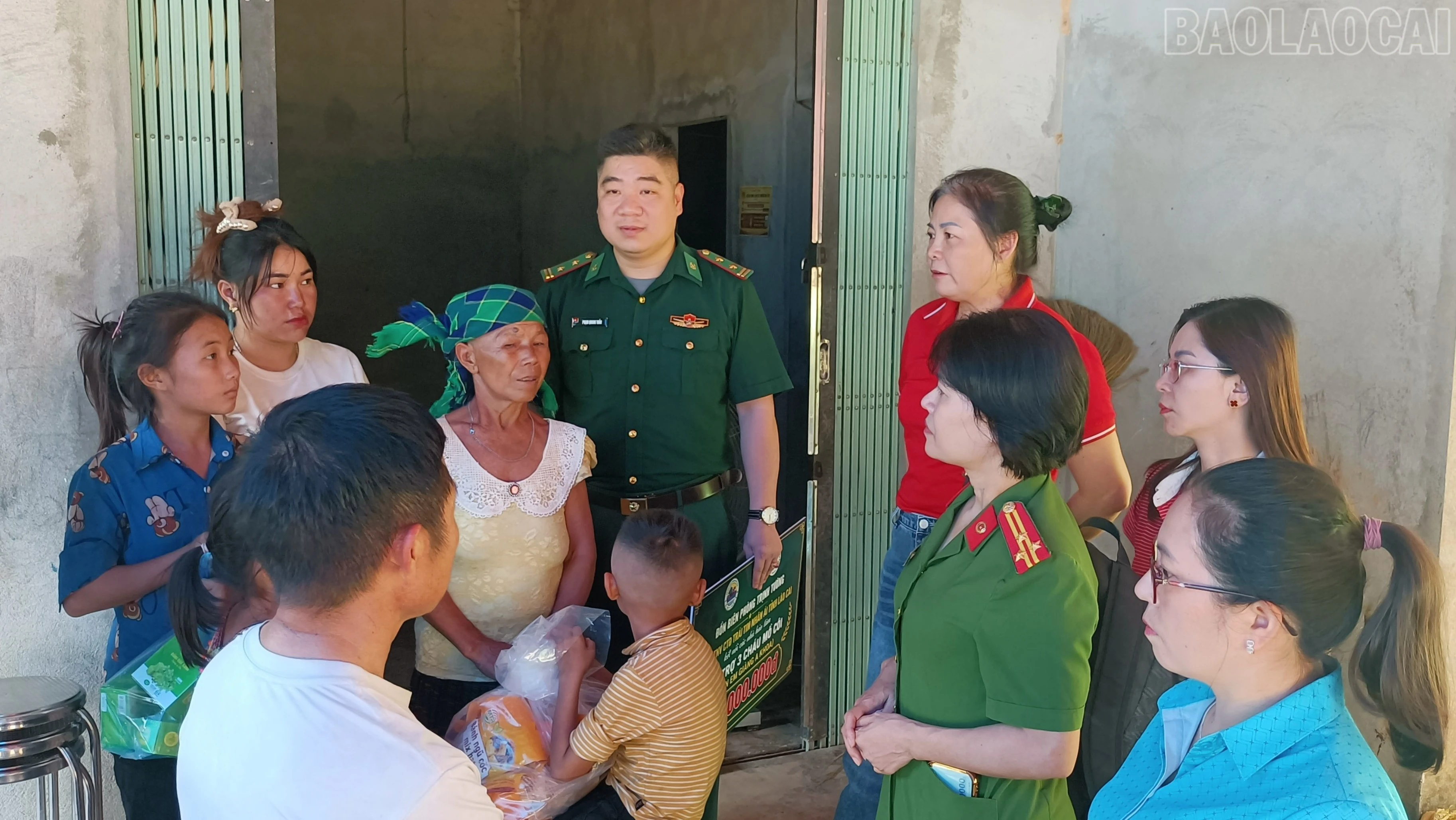 baolaocai-tr_1-chia-se-dong-vien-voi-gia-dinh-2376.jpg
