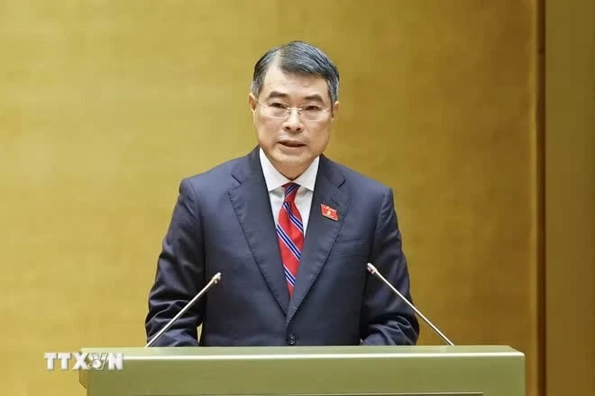 Thủ tướng Chính phủ Lê Minh Hưng trình bày Báo cáo.