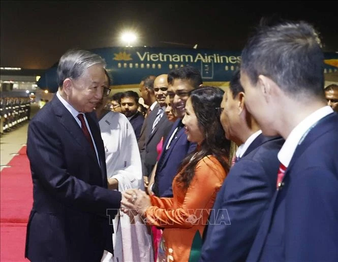 Tổng Bí thư, Chủ tịch nước Tô Lâm đến Colombo, bắt đầu chuyến thăm cấp Nhà nước tới Sri Lanka.