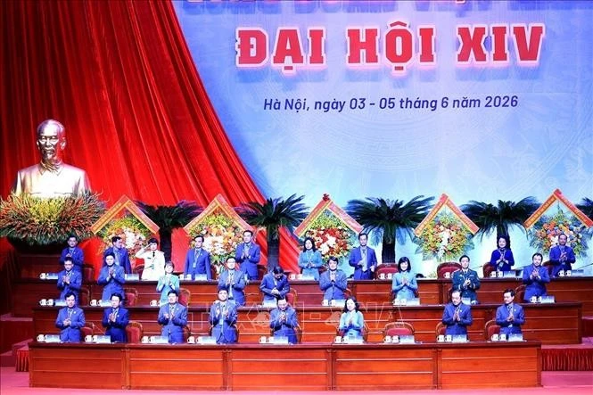 Đoàn Chủ tịch điều hành Đại hội.