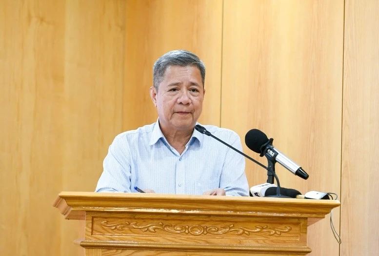 Phó Cục trưởng Cục Điện lực Bùi Quốc Hùng thông tin tới báo chí - Ảnh: VGP/Vũ Phong