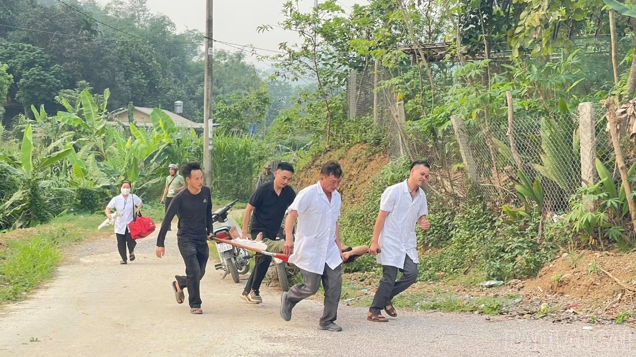 baolaocai-br_br-luc-luong-y-te-tham-gia-so-cuu-nguoi-bi-thuong.jpg