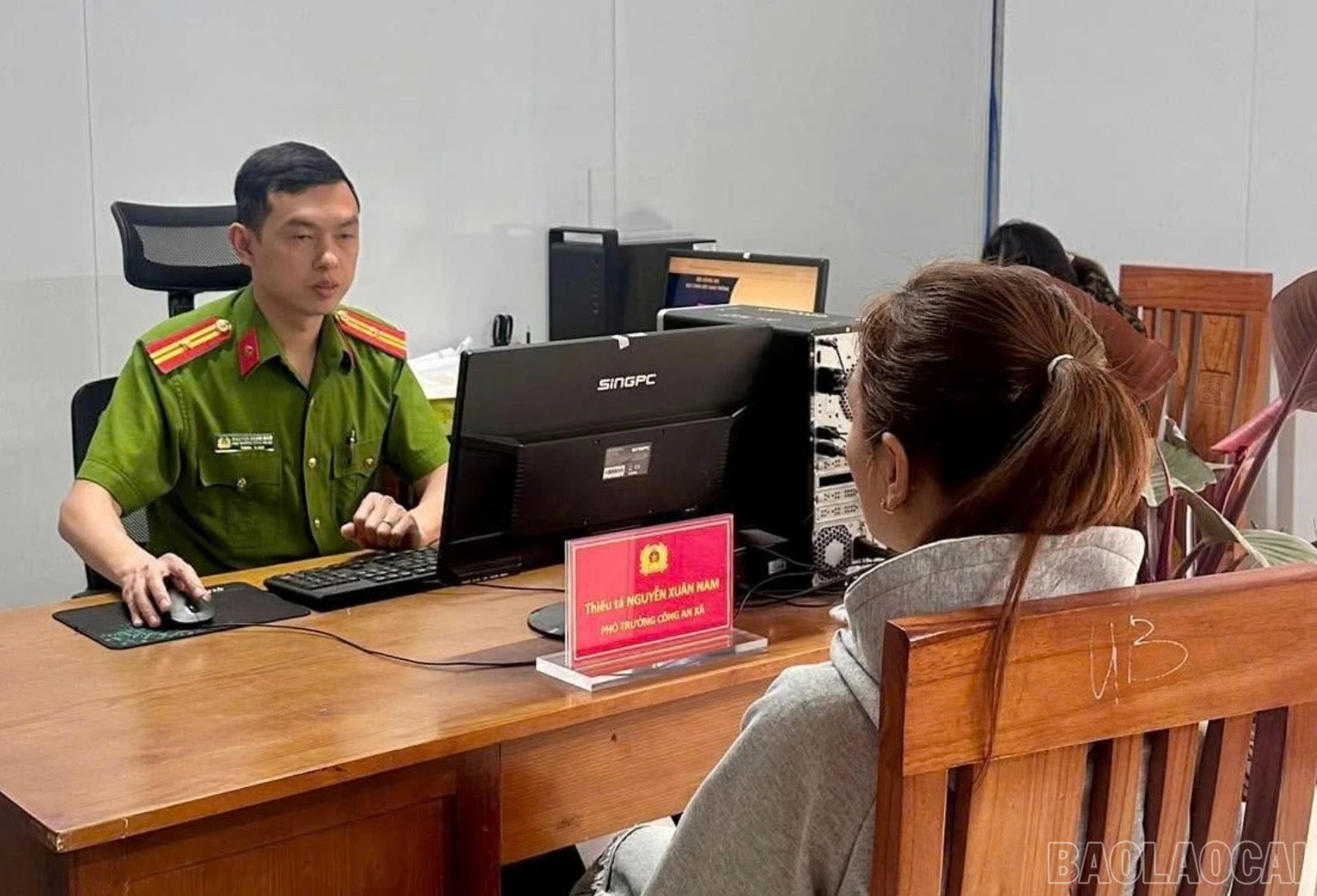 baolaocai-br_br-cong-an-xa-tu-le-trieu-tap-ba-tth-den-lam-viec.jpg