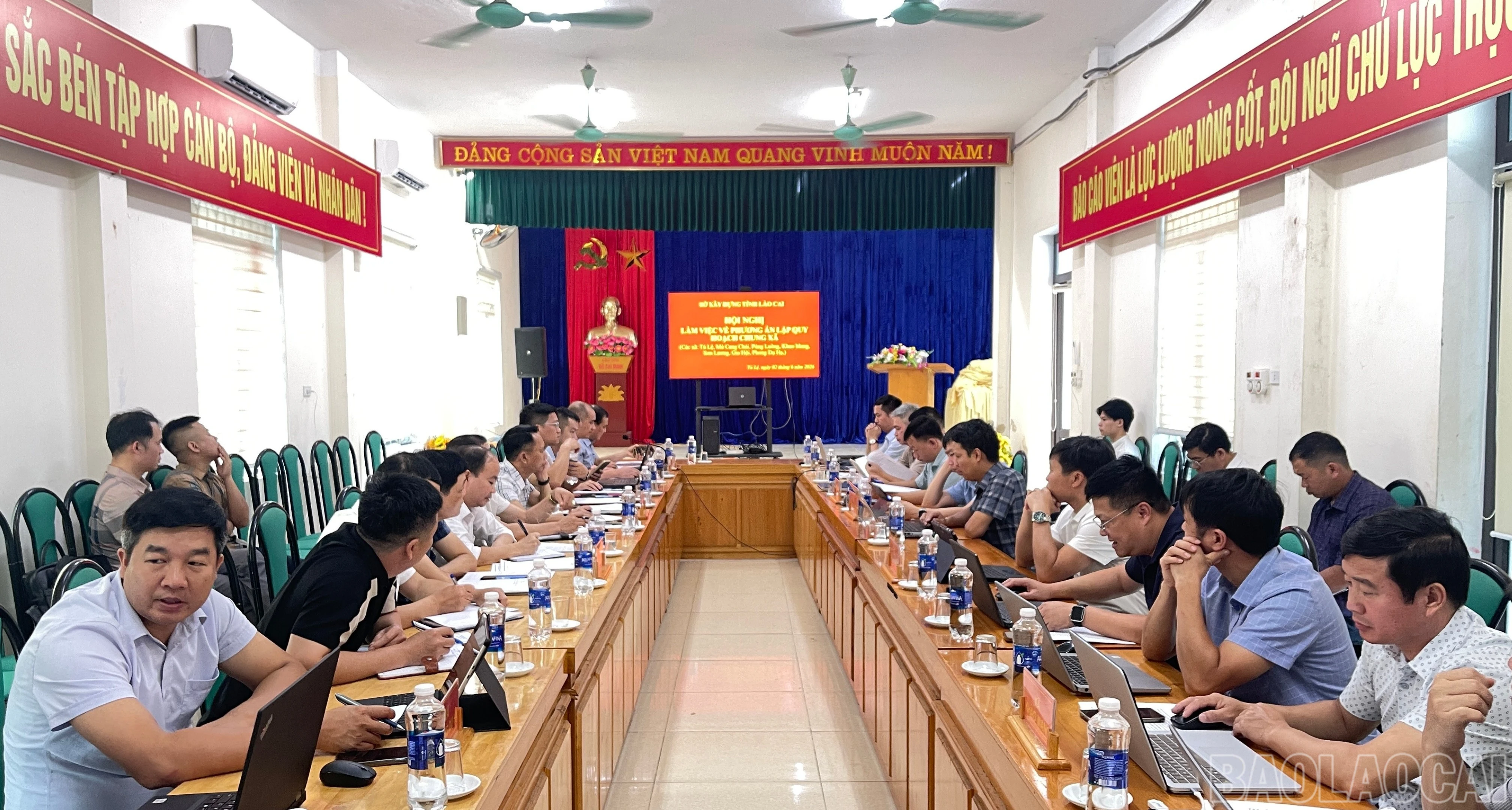 baolaocai-br_toan-canh-hoi-nghi-5781.jpg