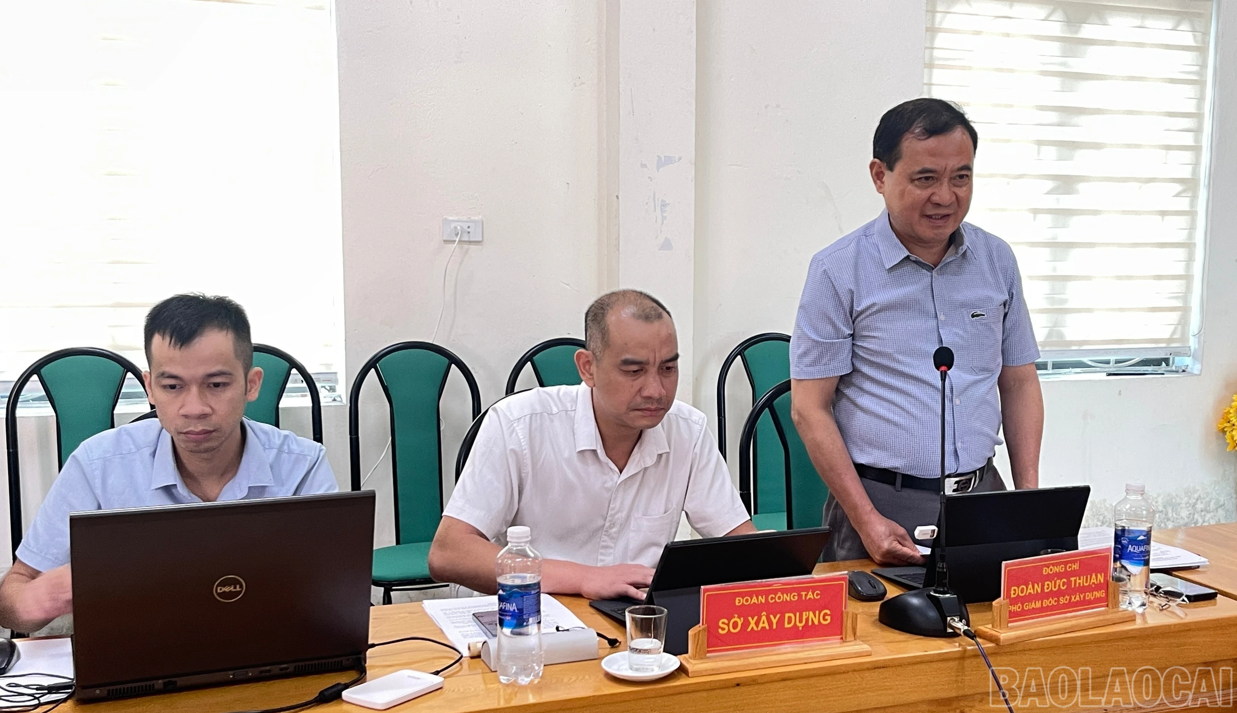 baolaocai-br_dong-chi-doan-duc-thuan-pho-giam-doc-so-xay-dung-tinh-phat-bieu-tai-hoi-nghi-6148.jpg