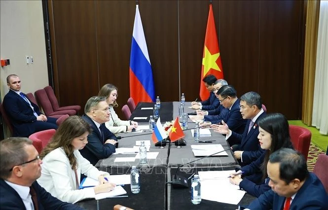 Thủ tướng Lê Minh Hưng tiếp ông Alexey Likhachev, Tổng Giám đốc Tập đoàn Năng lượng Nguyên tử Quốc gia Liên bang Nga (Rosatom).
