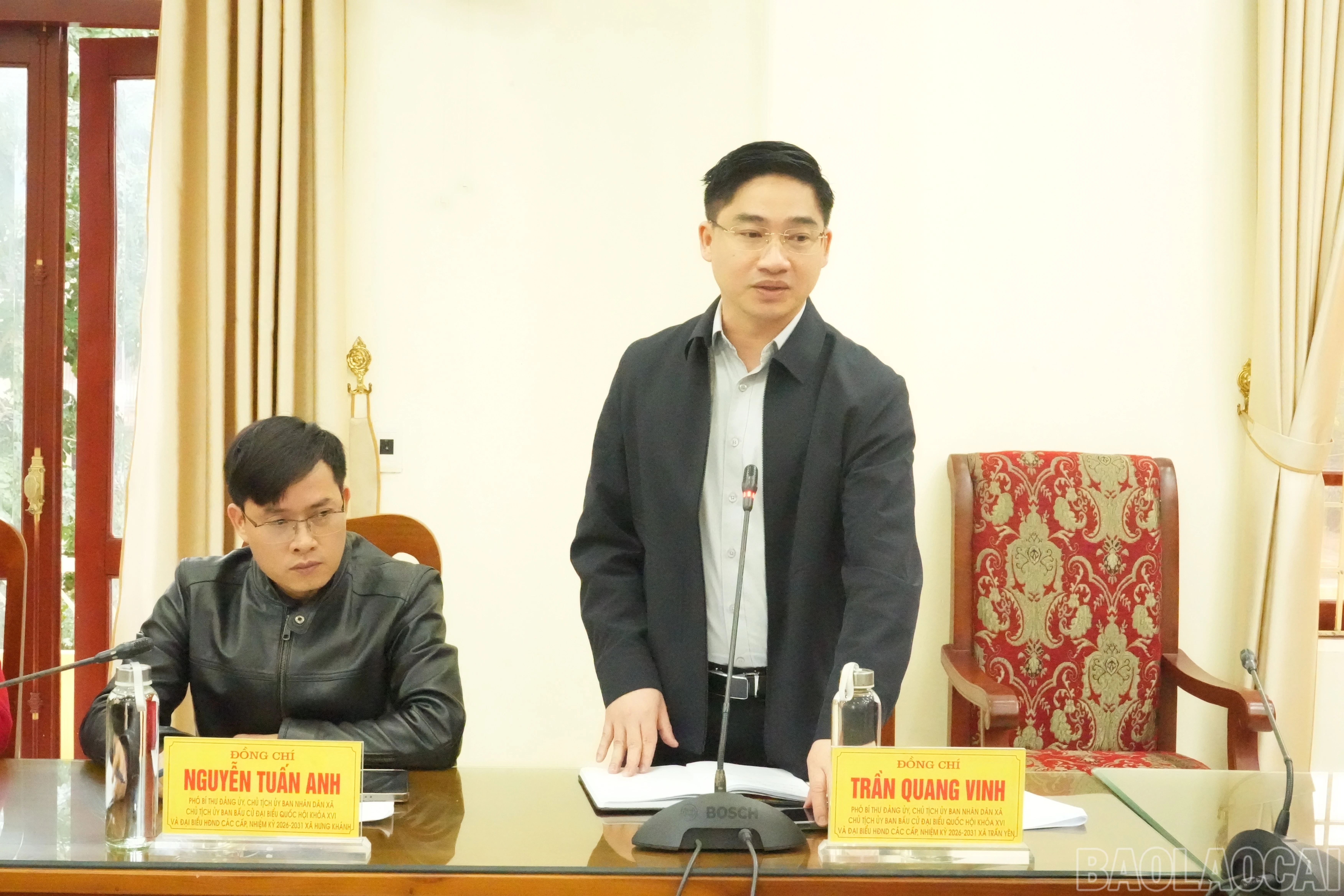 baolaocai-br_lanh-dao-xa-tran-yen-bao-cao-cong-tac-chuan-bi-bau-cu.jpg
